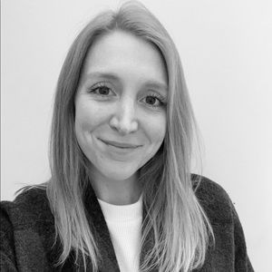 Meet Your Posher, Caroline!